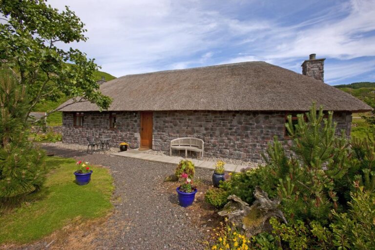 Clan Cottages Self Catering Oban